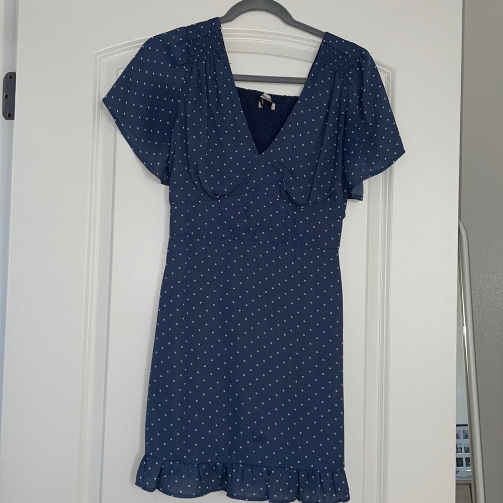 blue and white Abercrombie & Fitch mini dress